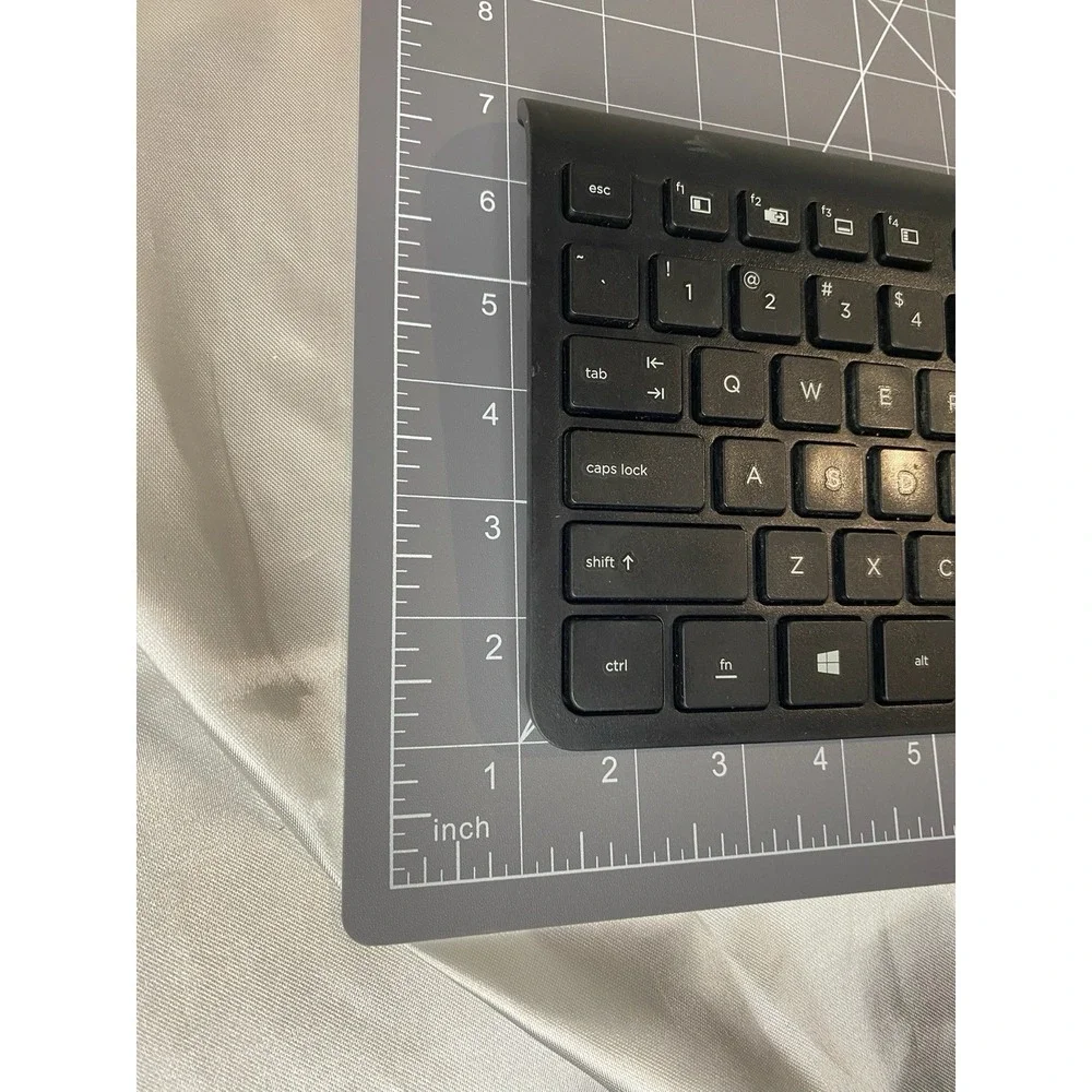 Hewlett Packard HP SK-2061 Wireless Keyboard Black Slim -No Receiver- Parts Only